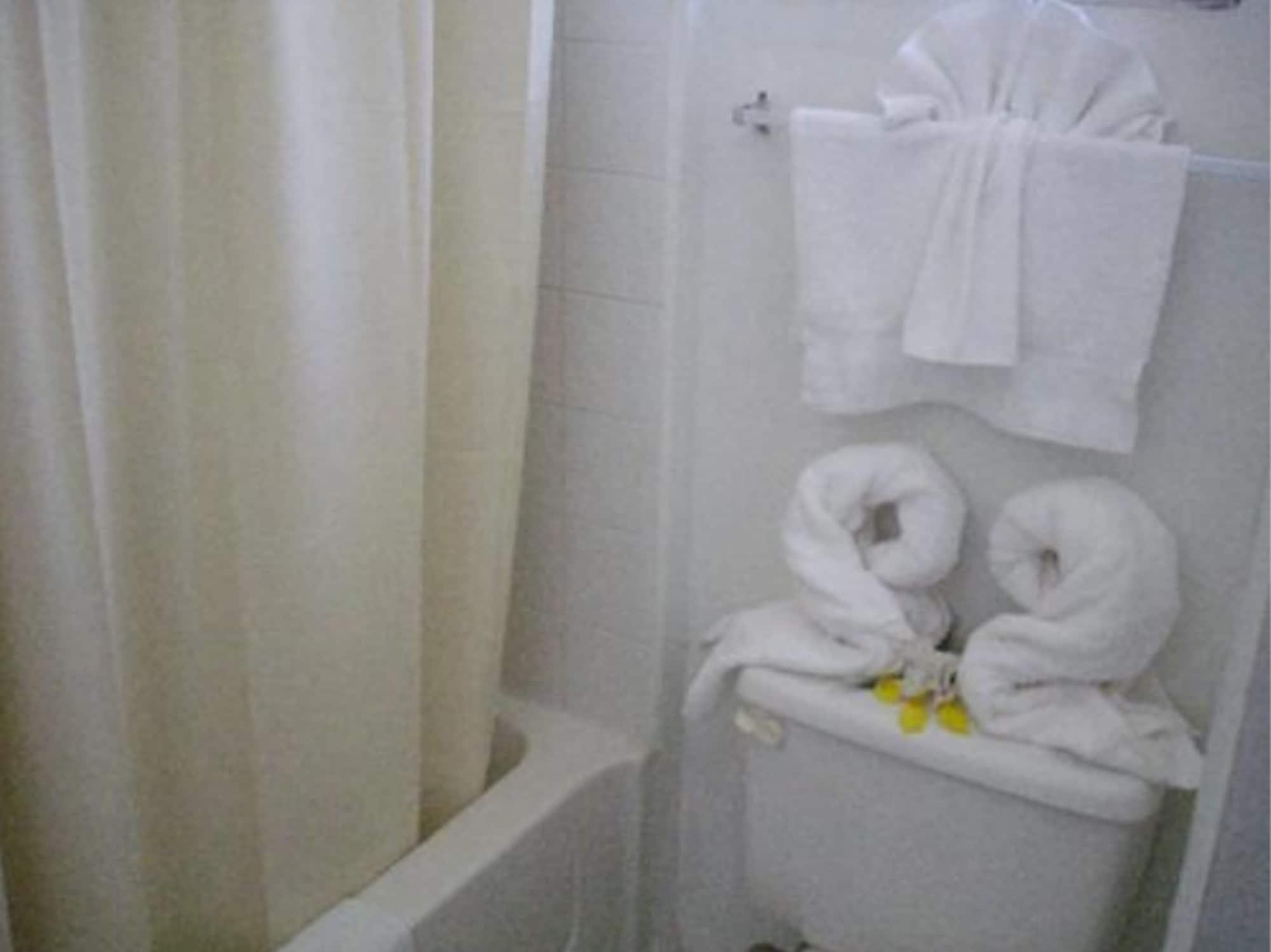 The Bakadeer Inn Belize City Exteriör bild