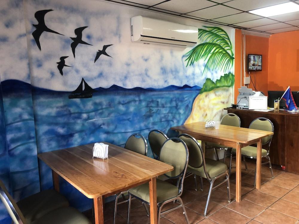 The Bakadeer Inn Belize City Exteriör bild