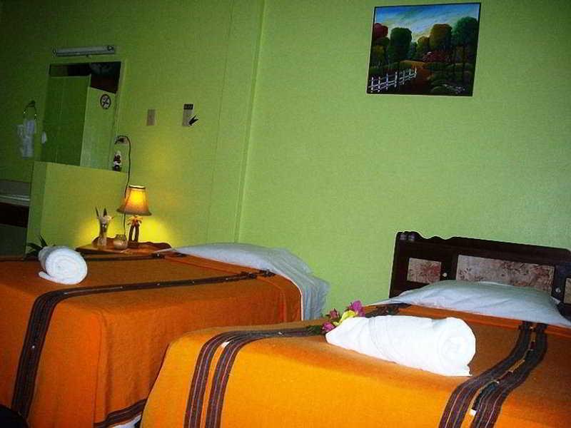 The Bakadeer Inn Belize City Exteriör bild